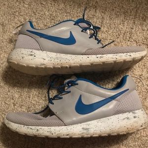 Nike Roshes